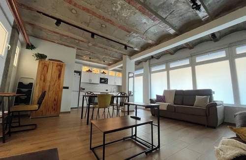 Imperial Apartment | Loft Studio on the Madrid Río promenade.