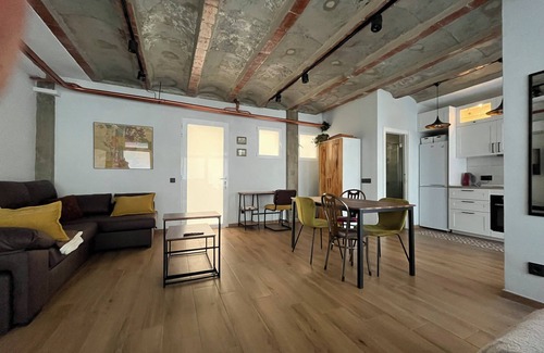 Imperial Apartment | Loft Studio on the Madrid Río promenade.