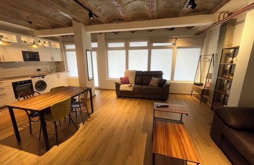 Imperial Apartment | Loft Studio on the Madrid Río promenade.