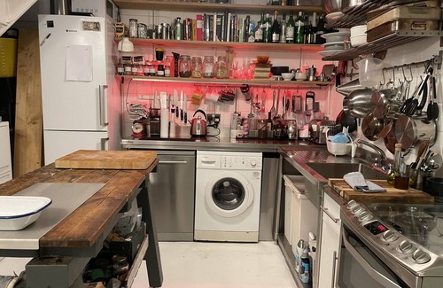 Tottenham Hale Apartment | Loft style 1 bedroom spacious warehouse space