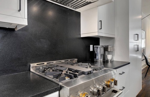 Castleberry Hill Apartment | Loft Style Spacious Lux Apt 202, sleeps 6