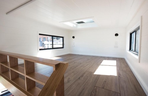 Lovedale House | Loft Tiny Home at Tatler Wines "Yaama"