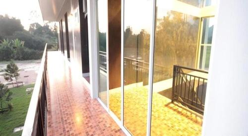 Nakhon Nayok Resort | Loft Village