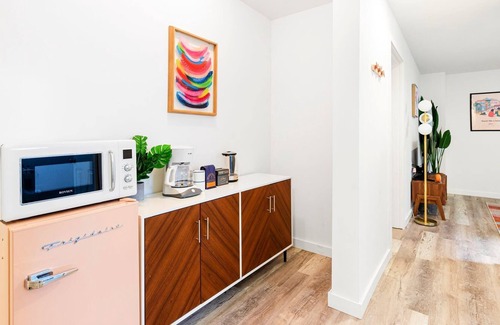Richmond Apartment | Loftium | Charming 1 BR Guest Suite In Richmond!