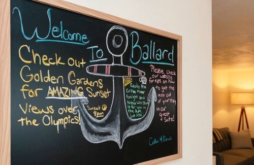 Whittier Heights Apartment | Loftium | Cute Ballard Home on a Quiet Street!