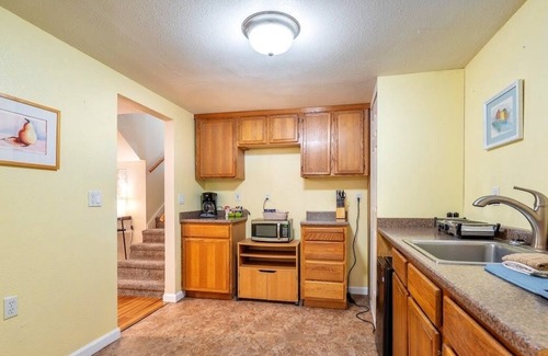 Starcrest Apartment | Loftium | Peacefule Guest Suite in Hazel Dell