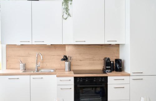Charlottenburg Apartment | Loftly Kant99 - Zentral - 90m2 - Self Check-In - 300 Mbit