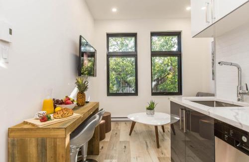 Mile End Apartment | Lofts du Parc LaHaie
