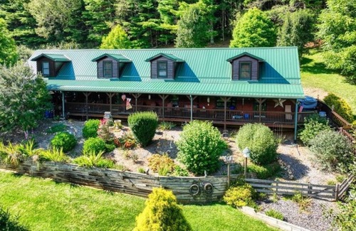 Creston Cabin | Log Cabin at the Twisted River