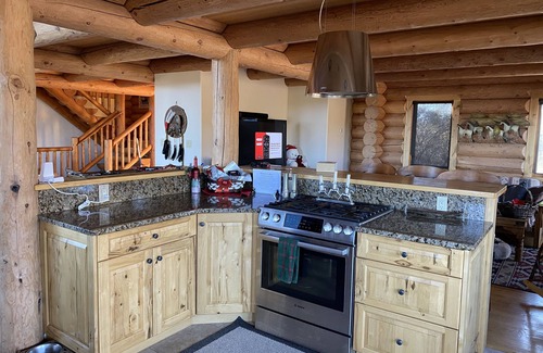 Durango - Purgatory House | Log cabin estate-hot tub, sauna privacy views close to town yet far enough away