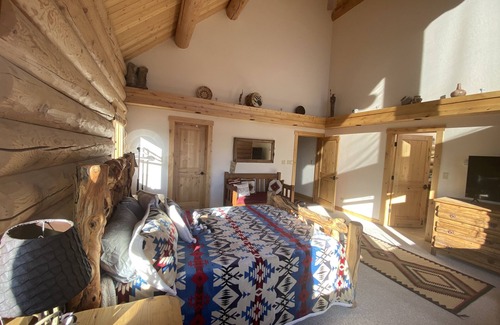 Durango - Purgatory House | Log cabin estate-hot tub, sauna privacy views close to town yet far enough away