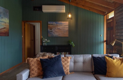 Encounter Bay Cabin | Log Cabin getaway, Fireplace, pet friendly