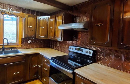 Wellston Cabin | Log Cabin in Jackson County Ohio