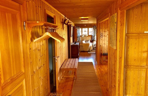 Stoten Resort | Log cabin in Sälen with three bedrooms, eight beds and beautiful view for rent