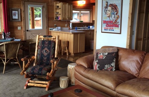 Whitefish Cabin | Log Cabin in the Woods Where the Wild Animals Roam