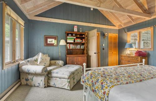 Baileys Harbor House | Log Cabin on Kangaroo Lake by Simple Life Rentals