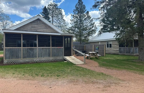 Tomahawk Cabin | Log Cabin on Lake Alice & ATV/UTV Trails, Sister Bear 2-Bedroom