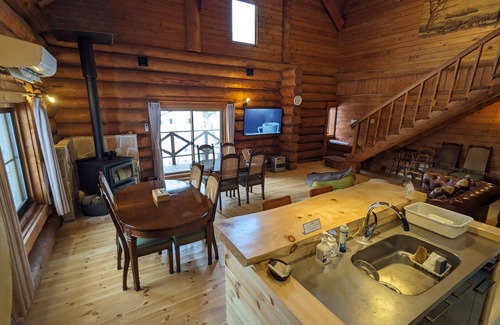 Yamanakako Villa | Log cabin rental & Finland Sauna Step House