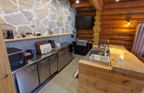 Yamanakako Villa | Log cabin rental & Finland Sauna Step House