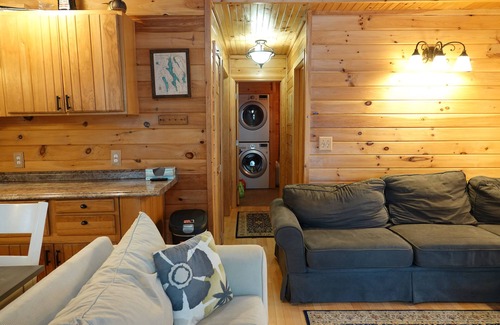 Oxford Cabin | Log Cabin Retreat, Thompson Lake