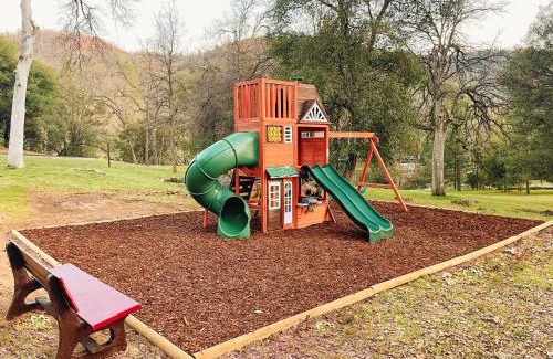 Coarsegold House | Log Cabin w/pool, spa, game room, sleeps 20