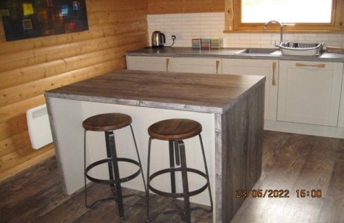 Kenwick Cabin | Log cabin with decked veranda, nestled in Kenwick Park, Louth