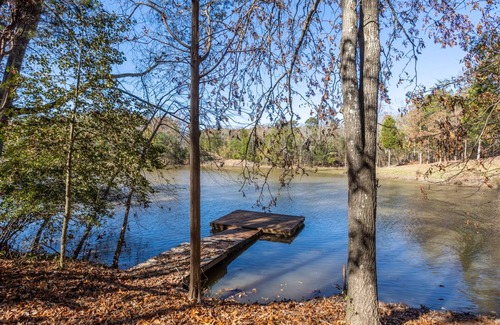 Bowling Green House | Log Cabin with private dock on Lake Wylie