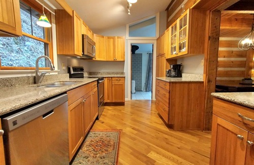 Weaverville Cabin | Log Cabin with Stream on 2 Acres <20 Min to Downtown Asheville with 1 Gig Fiber