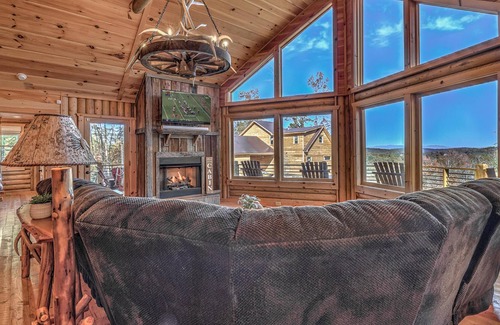 Blue Ridge Cabin | Log-off Lodge by Escape to Blue Ridge