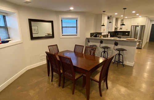 Logan Square Apartment | Logan Square Oasis with 3 Beds and 2 Baths.