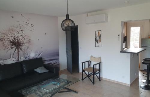 Sanary-sur-Mer Apartment | Logement à Sanary-sur-mer (Var)