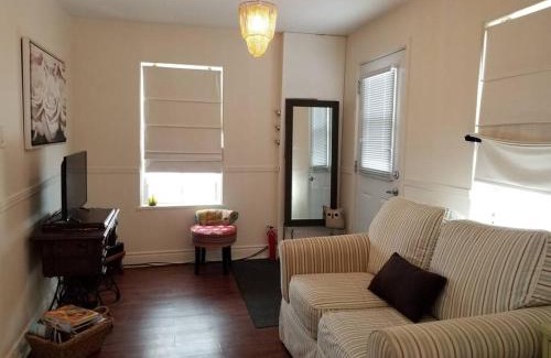 Chicoutimi Apartment | Logement avec stationnement tennis et piscine