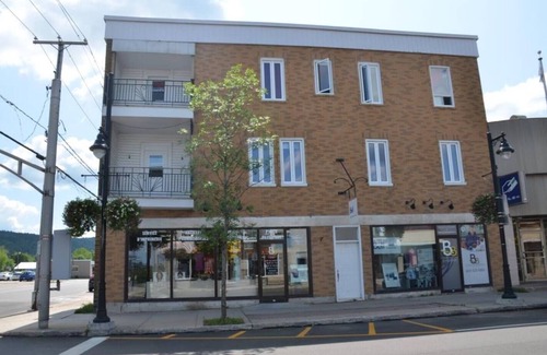 Mauricie Apartment | Logement voyageurs ou travailleur 503
