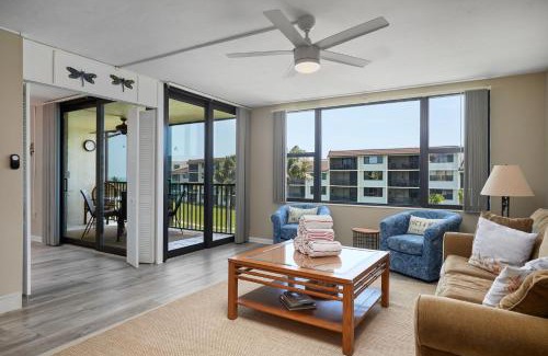 Sanibel House | Loggerhead 543 - Gorgeous Beachfront Residence at Loggerhead Cay