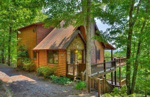 Blue Ridge House | Logging Memories Cabin w Beautiful Mountain View