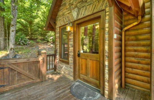 Blue Ridge House | Logging Memories Cabin w Beautiful Mountain View
