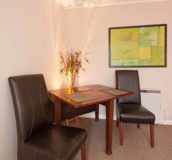 Bonnington Apartment | Logie Green Road Apartment