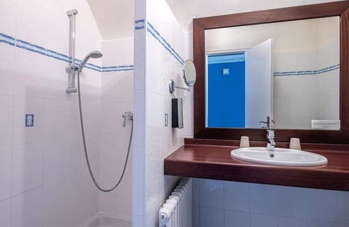 Audierne Hotel | Logis Hôtel de la Plage