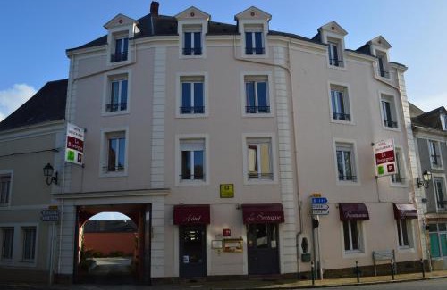 Sille-le-Guillaume Hotel | Logis Hôtel & Restaurant - Le Bretagne