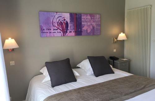 Le Vigeant Hotel | Logis Hôtel Val de Vienne