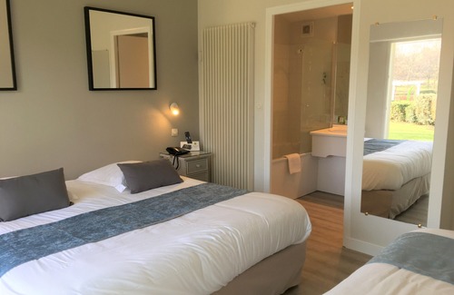 Le Vigeant Hotel | Logis Hôtel Val de Vienne