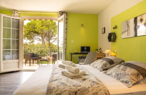 Arles Hotel | Logis Hotel des Granges