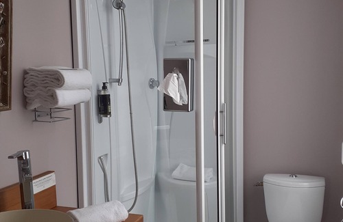 Saint-Martin-du-Littoral Hotel | Logis hotels La bonne Adresse