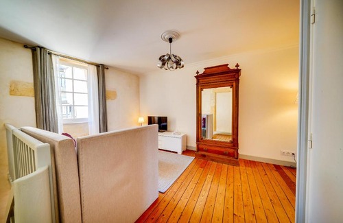 Saint-Emilion Apartment | Logis Loiseau avec terrasse