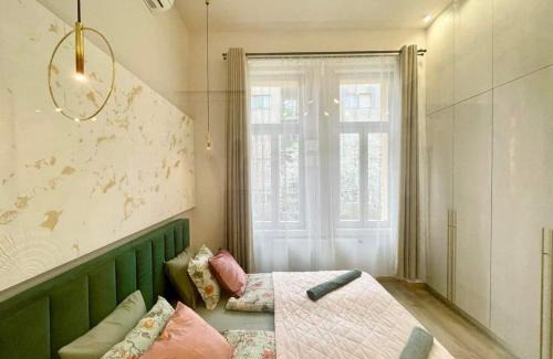 Budavar Apartment | Logodi Residence I LuxeStay I freeparking