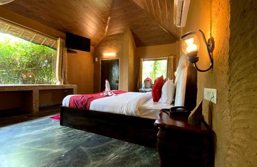 Ramnagar Hotel | Lohagarh Corbett Resort
