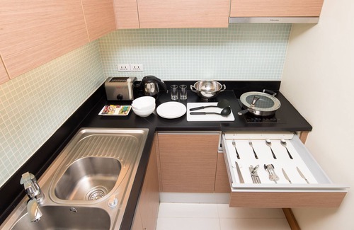 Ploenchit Hotel | Lohas Residences Sukhumvit