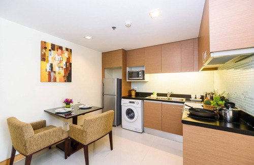Ploenchit Hotel | Lohas Residences Sukhumvit