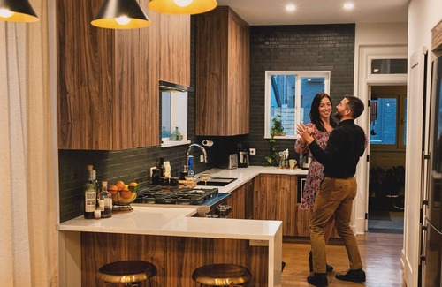 Highland House | LoHi Luxury - Historic Home - Dogs - Secret Garden - Chef’s Kitchen - Fire Pit
