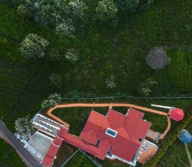Wellington Villa | LohonoStays Villa Lansdowne